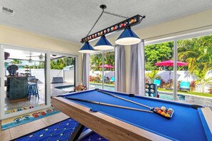 Game room - Htd Pool, Tiki Hut, Putt-Putt, Billiards, Pergola (Deerfield Beach)