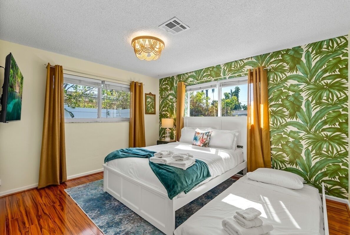 Bügeleisen/Bügelbrett, Internetzugang, Bettwäsche