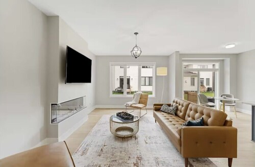 New Cozy and Modern / 4 Bedroom / Close to downtown Ottawa