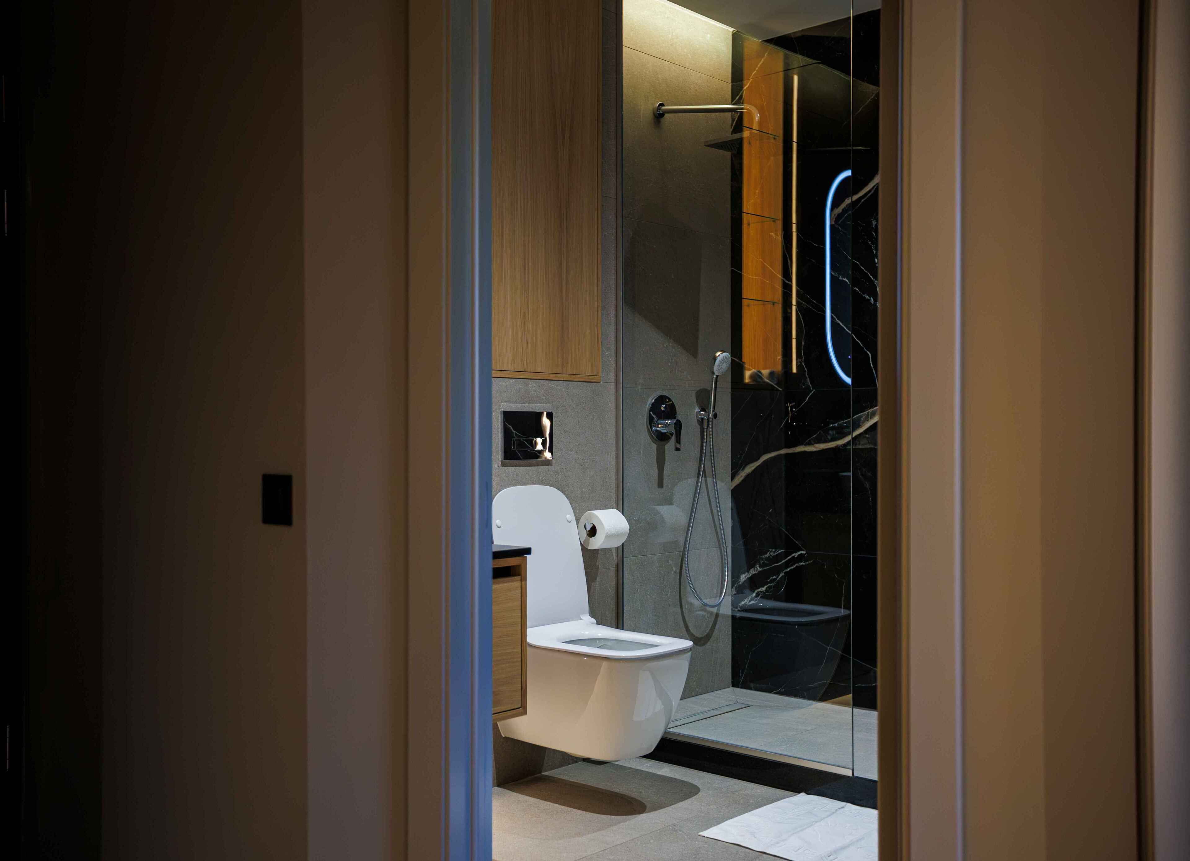 Superior Apartment, 1 Bedroom, Balcony | Bathroom