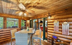 تناول الطعام