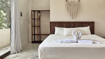 Double Room, Balcony | Hypo-allergenic bedding, free WiFi, bed sheets