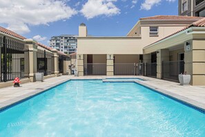 Indoor pool, outdoor pool - Bella View of Table Mountain to make your stay even more magical (Cape Town)