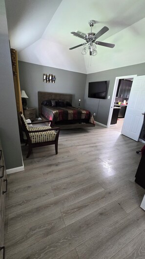 Strykejern/-brett, wi-fi og sengetøy