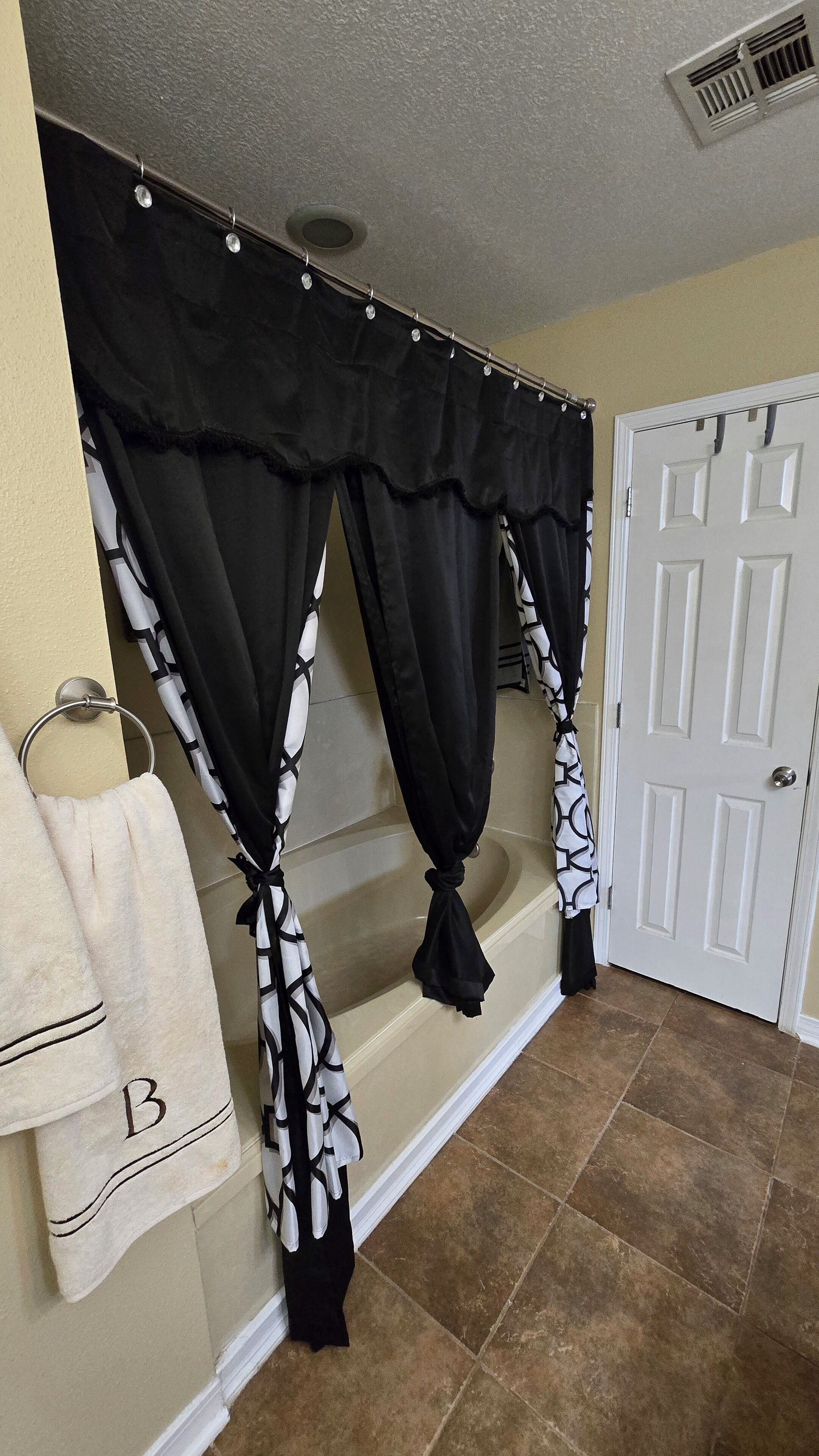 Handdukar och toalettpapper