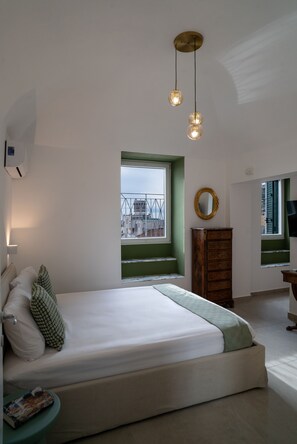 تجهيزات عازلة للصوت وواي فاي مجانًا