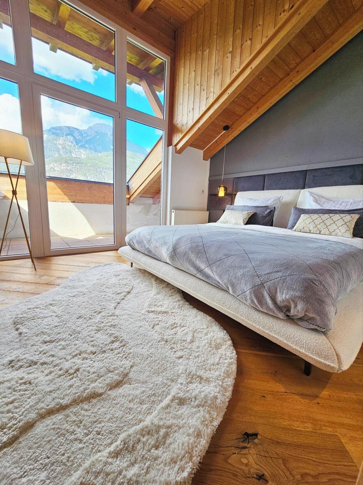 5 Schlafzimmer, Reisekinderbett, kostenloses WLAN, Bettwäsche