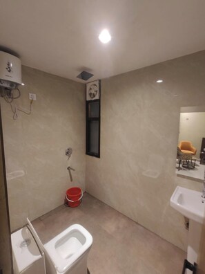 مستلزمات مجانية للعناية الشخصية، ورق حمّام