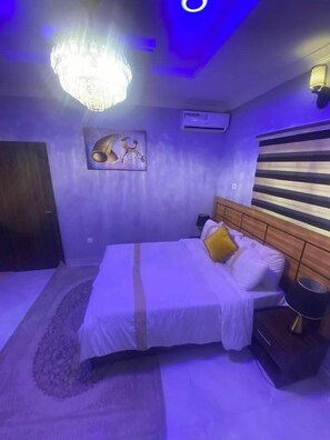 Appartement Classique, 2 chambres, vue ville | Wi-Fi gratuit