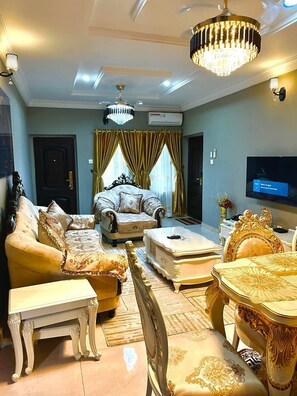 Classic Apartment, 2 Bedrooms, City View | Living area