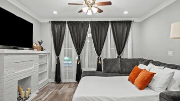 2 bedrooms, iron/ironing board, WiFi, bed sheets