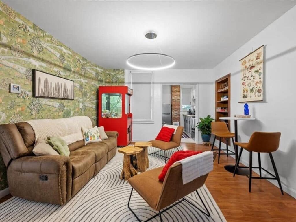 Comfort Duplex, 1 King Bed, Non Smoking | Living area