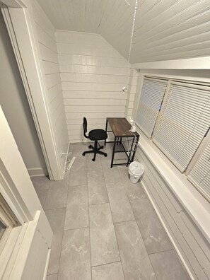 Interior - Apartment located in vibrant Montclair 2-blocks to NYC trains (Montclair)