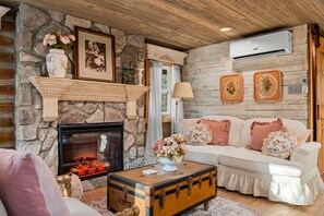 Smart-TV, peis og bøker