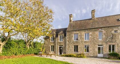 Maison Normande Authentique, Nature et Sérénité