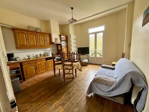 TV - Family apartment for 4 in the heart of La Bourboule (La Bourboule)