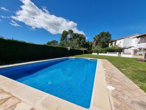 Pool - Townhouse in L'Escala with terrace and private parking, close to the beach (L'Escala)