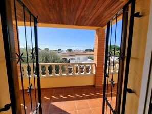 Interior - Family house with terrace and pool in L'Escala (L'Escala)