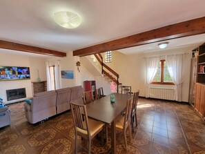 Dining - Family house with terrace and pool in L'Escala (L'Escala)