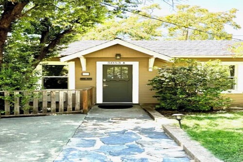 Yosemite Cottage Retreat: 1/2 Block to Downtown