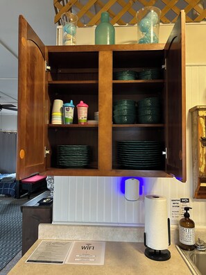 المنشأة من الداخل