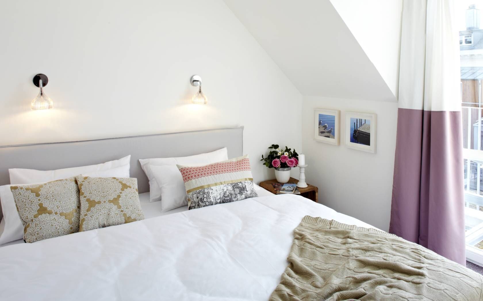 Iron/ironing board, Internet, bed sheets