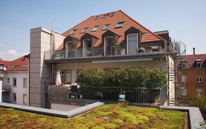 Exterior - KÖNIGSschlaf's sunny apartment with large balcony (Konstanz)