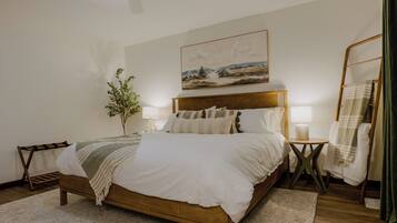 3 chambres, bureau, fer et planche à repasser, lit parapluie