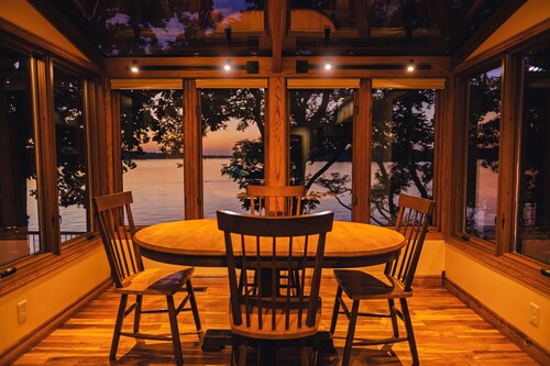 Sundrift Lakehouse - Sunsets, Kayaks+Paddleboards!