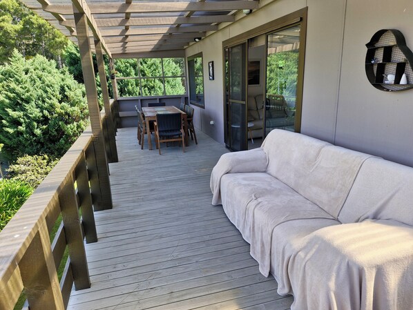 屋外ダイニングエリア