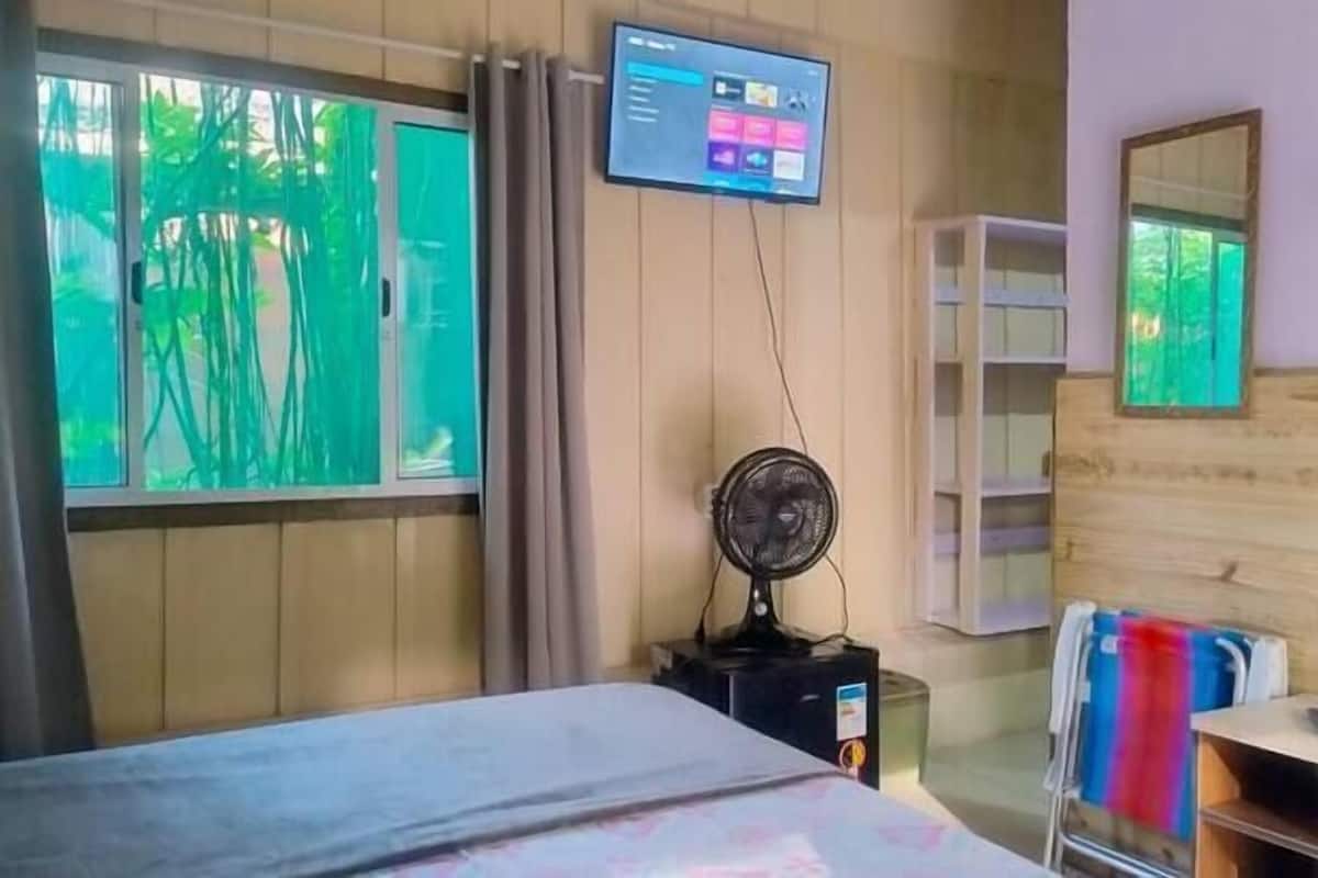 Classic Double Room, 1 Double Bed, Private Bathroom | Laptop workspace, free WiFi