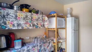 Full-size fridge, microwave, oven, blender