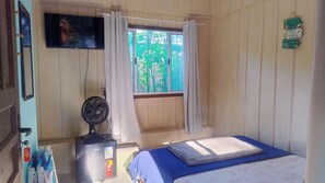 Chambre Double Classique, 1 lit double, salle de bains privée