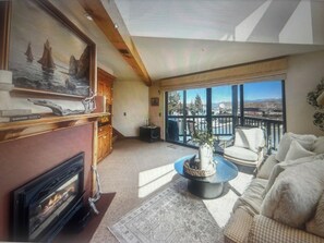 Living area - Exquisite Lakefront 3 Bedroom Townhouse w/Boat Slip in beautiful Tahoe Keys (South Lake Tahoe)