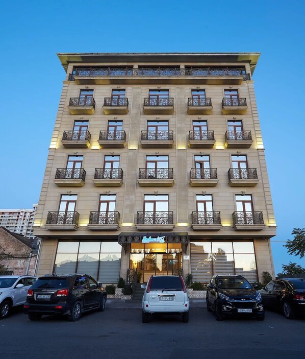 숙박 시설 정면