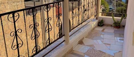 Basic Double Room | Balcony view