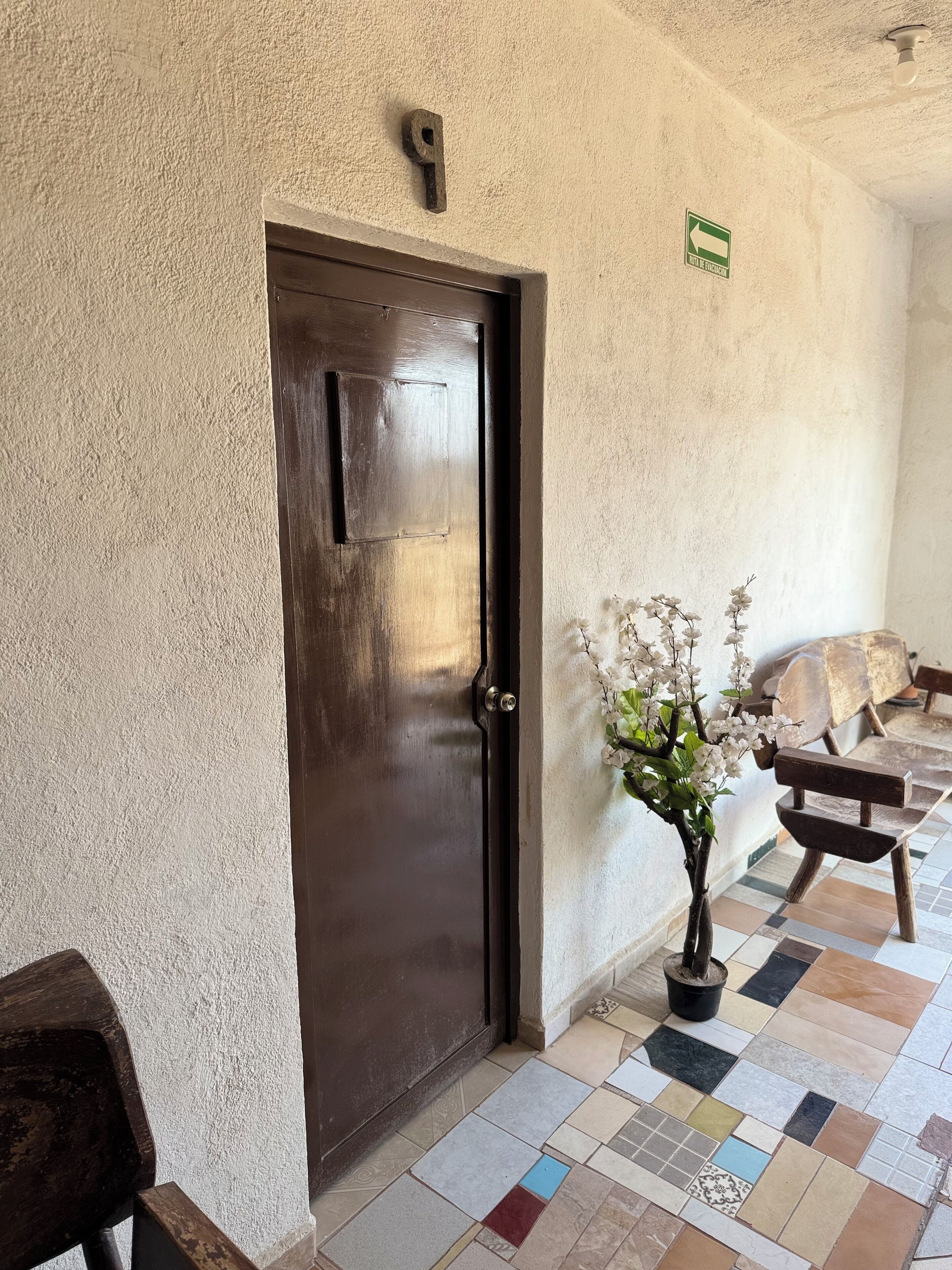 ベーシック ダブルまたはツインルーム バルコニー マウンテンビュー | WiFi (無料)