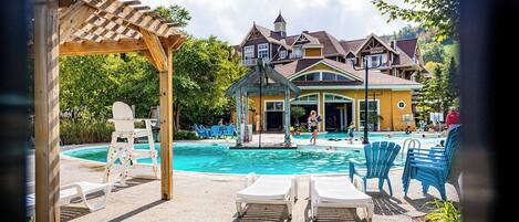 Outdoor pool, a heated pool