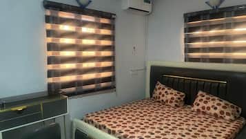 Luxury Apartment, 3 Bedrooms | Free WiFi