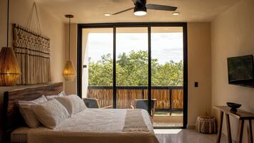 In-room safe, iron/ironing board, free WiFi