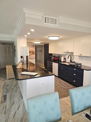 Fridge, microwave, oven, stovetop - Naples 2-bedroom Condo for Lease w/Stunning Water Front Views & Spacious Living! (Naples)