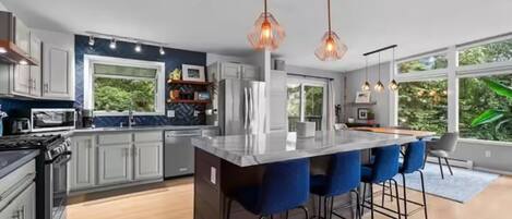 Microwave, oven, stovetop, dishwasher