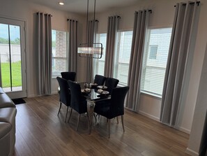 Dining - Houston sugar land Richmond family house (Rosenberg)