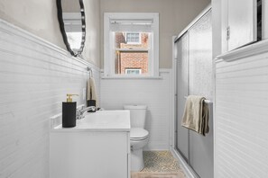 Hair dryer, towels, soap, toilet paper - Farmhouse Boho Retreat Peaceful 2 BR w/ Porch and Fenced Backyard (Richmond)