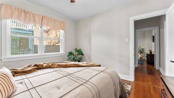 アイロン / アイロン台、WiFi、ベッドシーツ