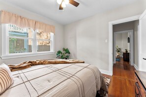 Iron/ironing board, WiFi, bed sheets - Farmhouse Boho Retreat Peaceful 2 BR w/ Porch and Fenced Backyard (Richmond)