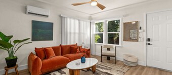 Cozy 2-Bedroom Cottage Near Balboa Park