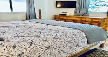 Ely Farm House. Near Yosemite National Park!