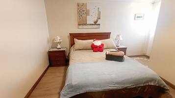 2 chambres, fer et planche Ă repasser, Wi-Fi gratuit, draps fournis