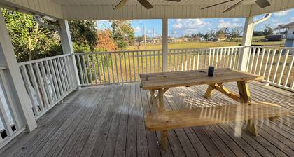 Downtown Douglas Delightful 4-bedroom house with patio